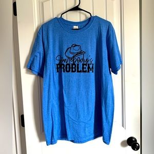 Morgan Wallen, Gildan Softstyle, Somebody’s problem lyrics